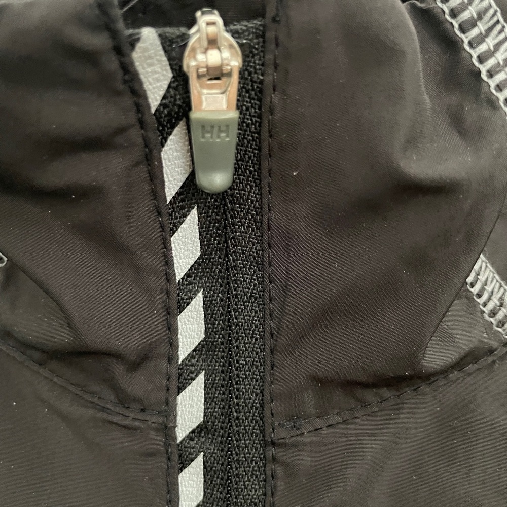 Helly Hansen Lightweight Reflective Workout Jacke… - image 6